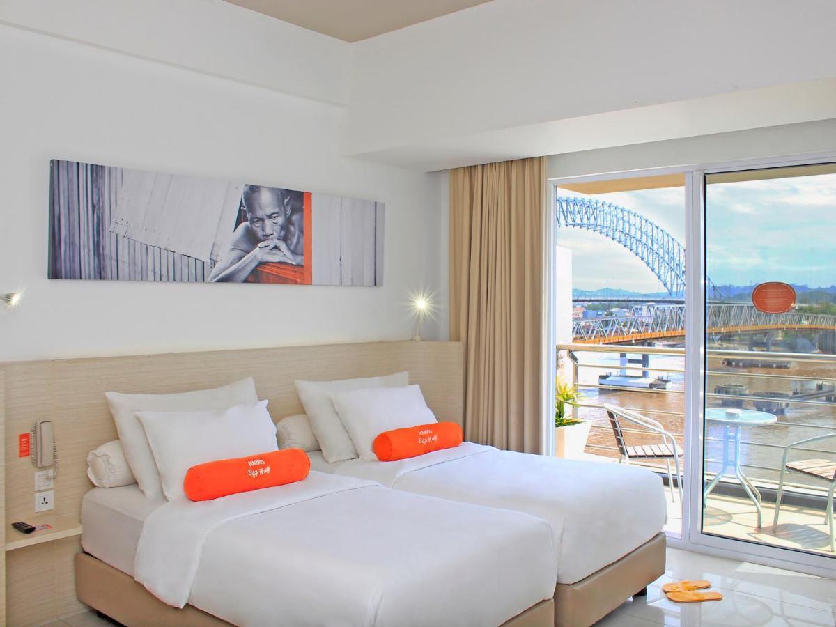 Harris Hotel Самаринда Экстерьер фото